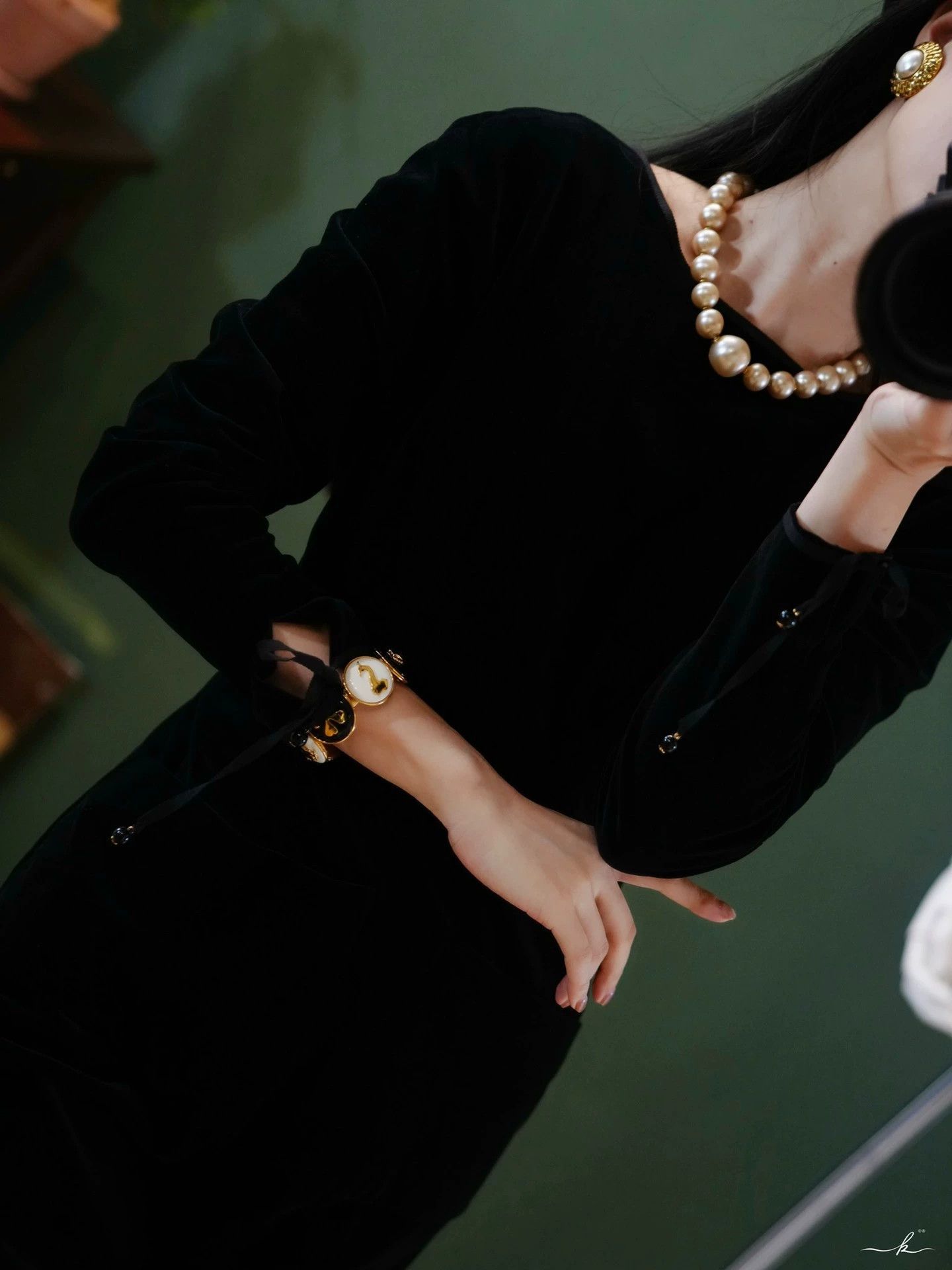 Chanel Chanel Vtg Black Velvet Dress w/ Deep V Open Back, Back Ties Size S / US 4 / IT 40 - 9 Thumbnail