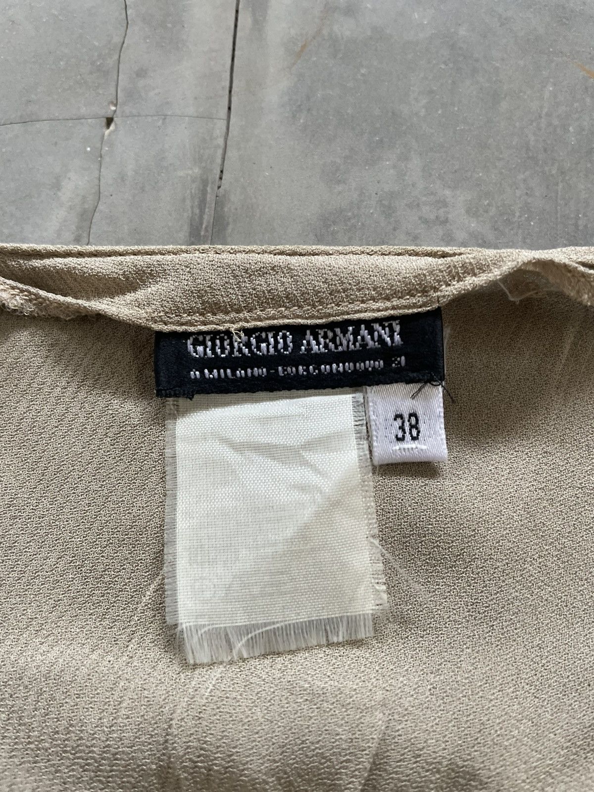 Giorgio Armani Vintage Giorgio Armani Archive Silk Pleated Blouse Size L / US 10 / IT 46 - 9 Thumbnail