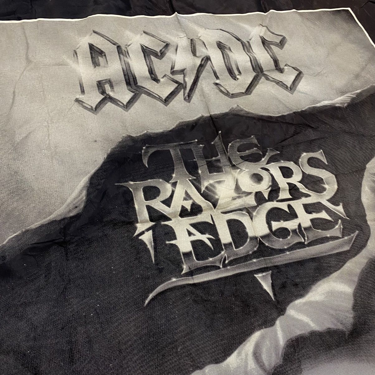 AC/DC × Japanese Brand × Vintage Vtg ACDC 1990 The Razors Edge Promo Tapestry Licensed Size ONE SIZE - 4 Thumbnail