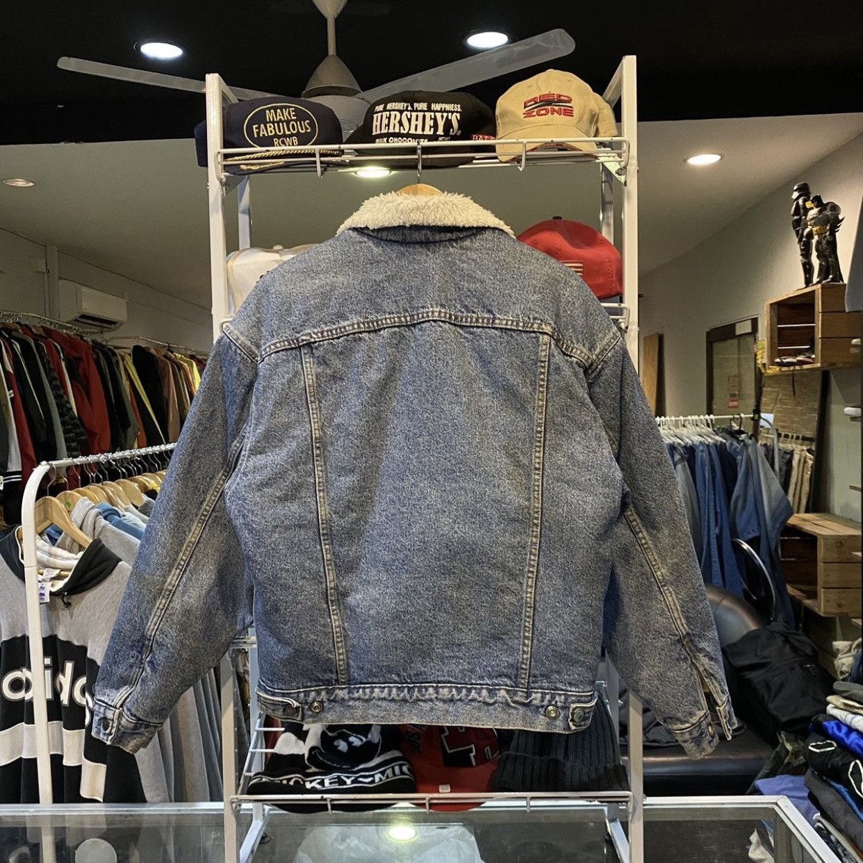 Levi's 90's Levi's Vintage blue denim sherpa jacket Made in USA Size US M / EU 48-50 / 2 - 2 Thumbnail