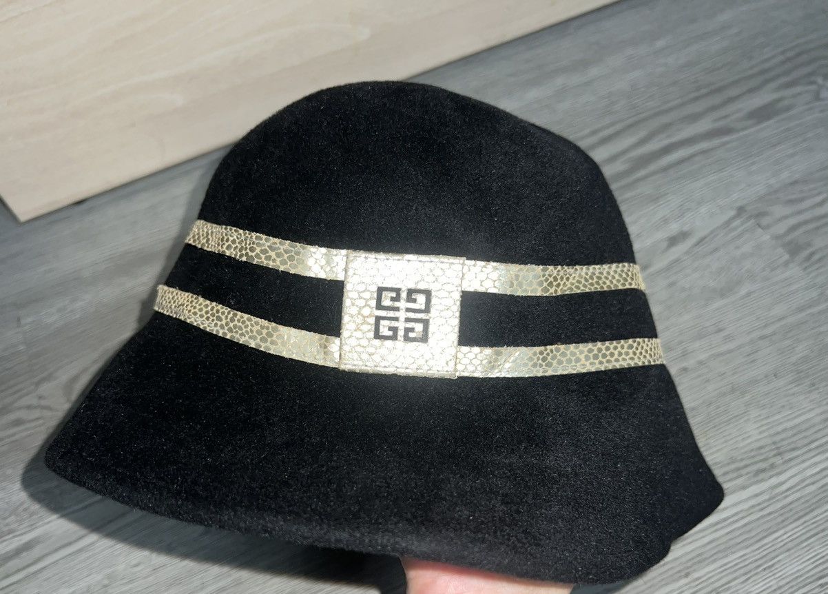 Givenchy Rare vintage Givenchy wool bucket hat 🎩🖤 Size ONE SIZE - 5 Thumbnail
