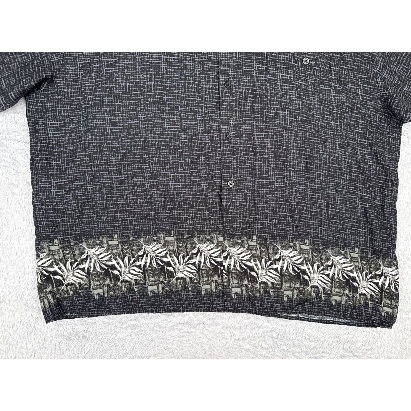 Vintage Manhatten Shirt Men XL Black Floral Leaf Button Hawaiian 100% Rayon Size US XL / EU 56 / 4 - 5 Thumbnail