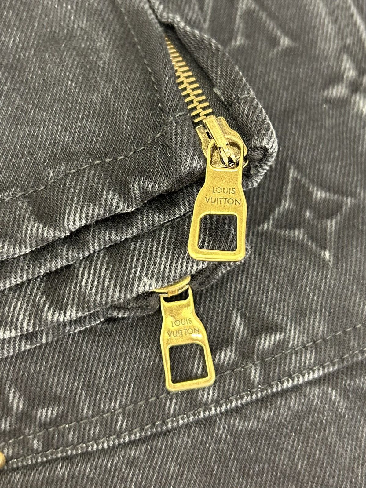 Louis Vuitton LOUIS VUITTON MONOGRAM WORKWEAR DENIM CARPENTER PANTS Size US 36 / EU 52 - 5 Thumbnail