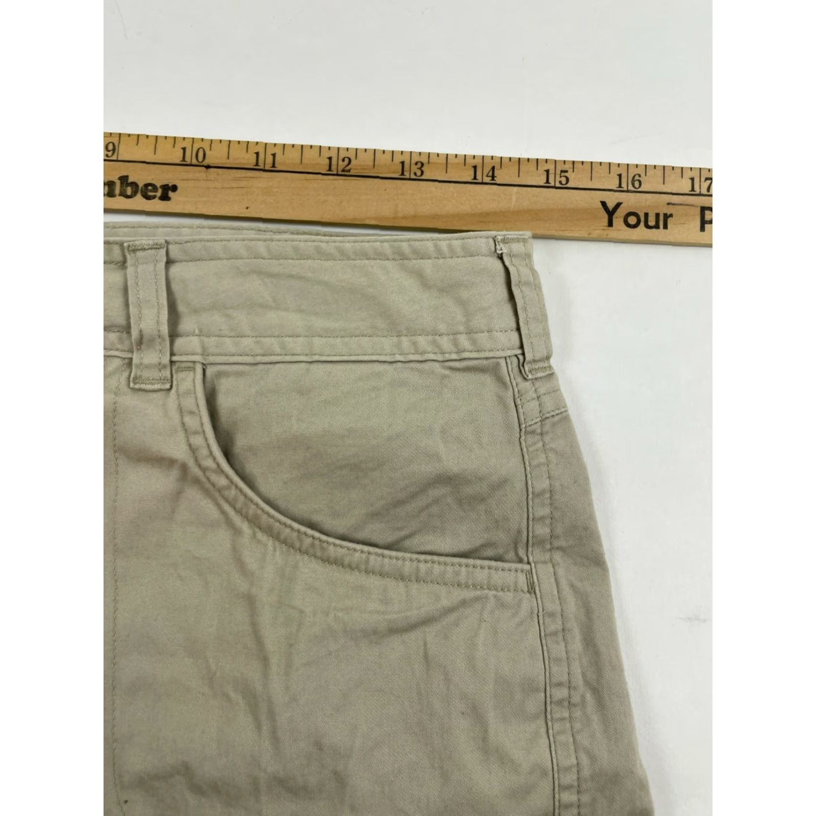 Vintage Cabela's Cargo Shorts Women's 29 Tan Multi Pocket Flap Mid Rise Casual Exterior: Tan Brown Clean Regular Size 29 Women Mens? Size 29" - 4 Thumbnail