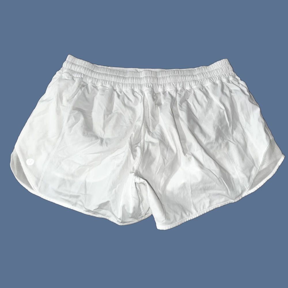 Lululemon Lululemon Short II 3.5” Womens 12 White Lined Running Gym & Training Athletic Shorts Size 34" / US 12 / IT 48 - 1 Thumbnail