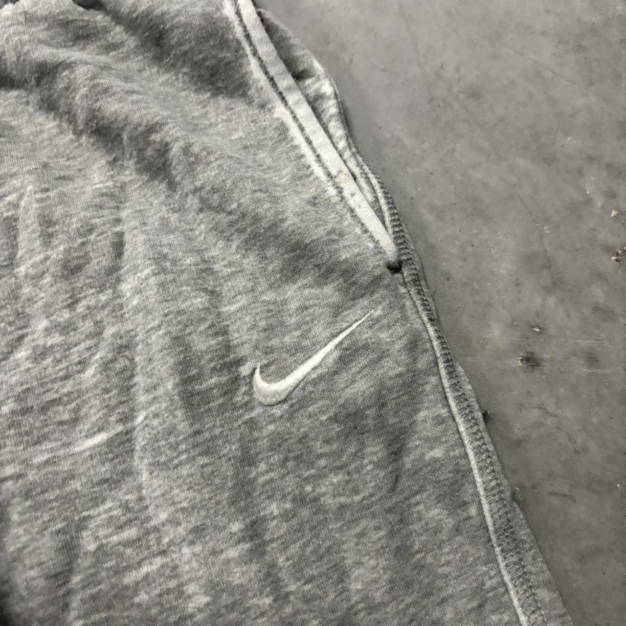 Nike × Vintage Crazy Vintage Y2K/2000s Baggy Faded Light Grey Nike Skater Essential Sweatpants! Size US 34 / EU 50 - 6 Thumbnail
