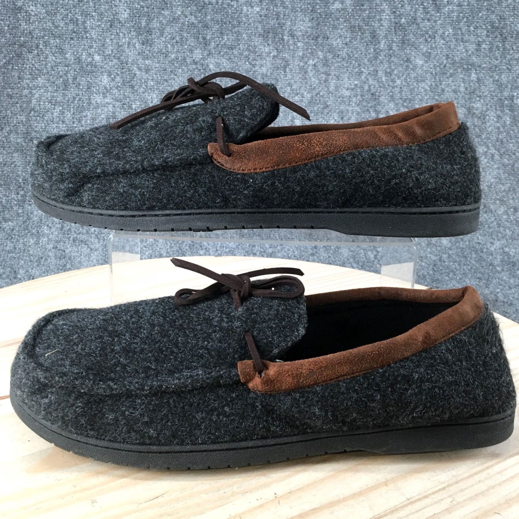 Vintage Dluxe By Dearfoam Slippers Mens 13 XL Moccasin Slip On Flats Gray Fabric Size ONE SIZE - 2 Thumbnail