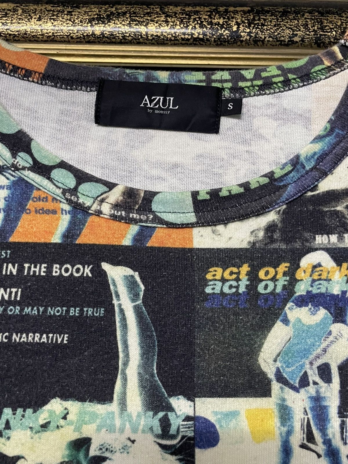 Japanese Brand Vintage Japan Designer Azul Fullprint Horizontal Girl Tee Size US S / EU 44-46 / 1 - 9 Thumbnail