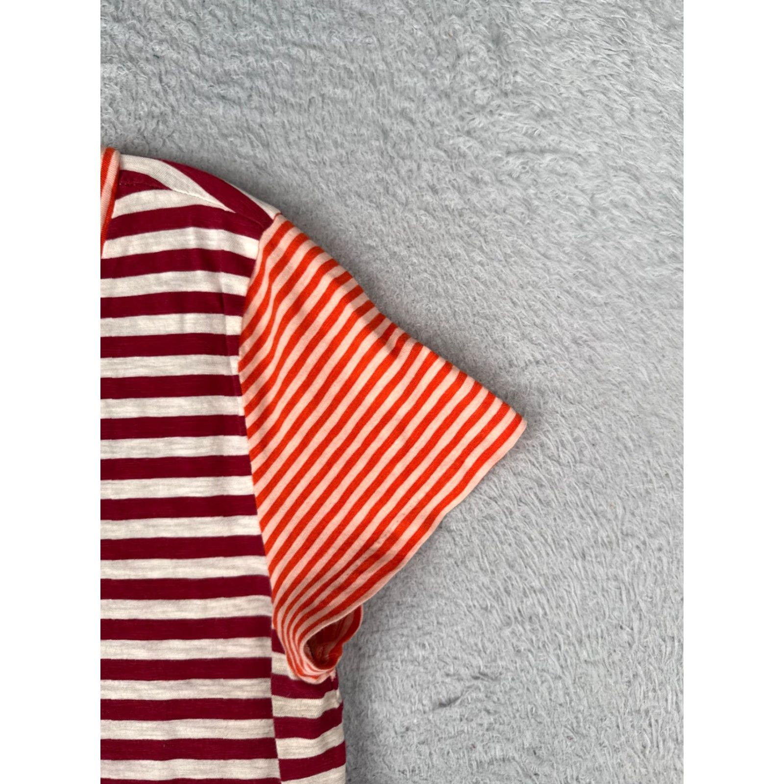 J.Crew J.Crew Shirt Teens Medium Red White Stripe Crew Neck Cotton Short Sleeve Size M / US 6-8 / IT 42-44 - 2 Thumbnail