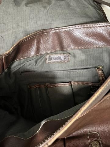 Fossil Stylish Fossil Brown Leather Messenger Bag Size ONE SIZE - 3 Thumbnail