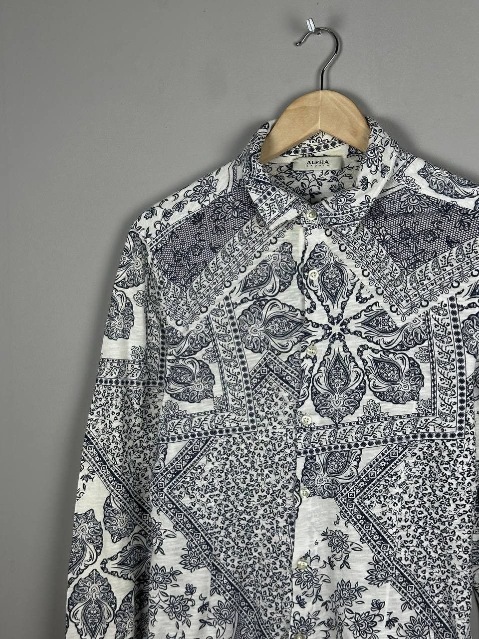 Alpha Studio Alpha Studio Luxury Printed Slim Shirt Size US S / EU 44-46 / 1 - 3 Thumbnail