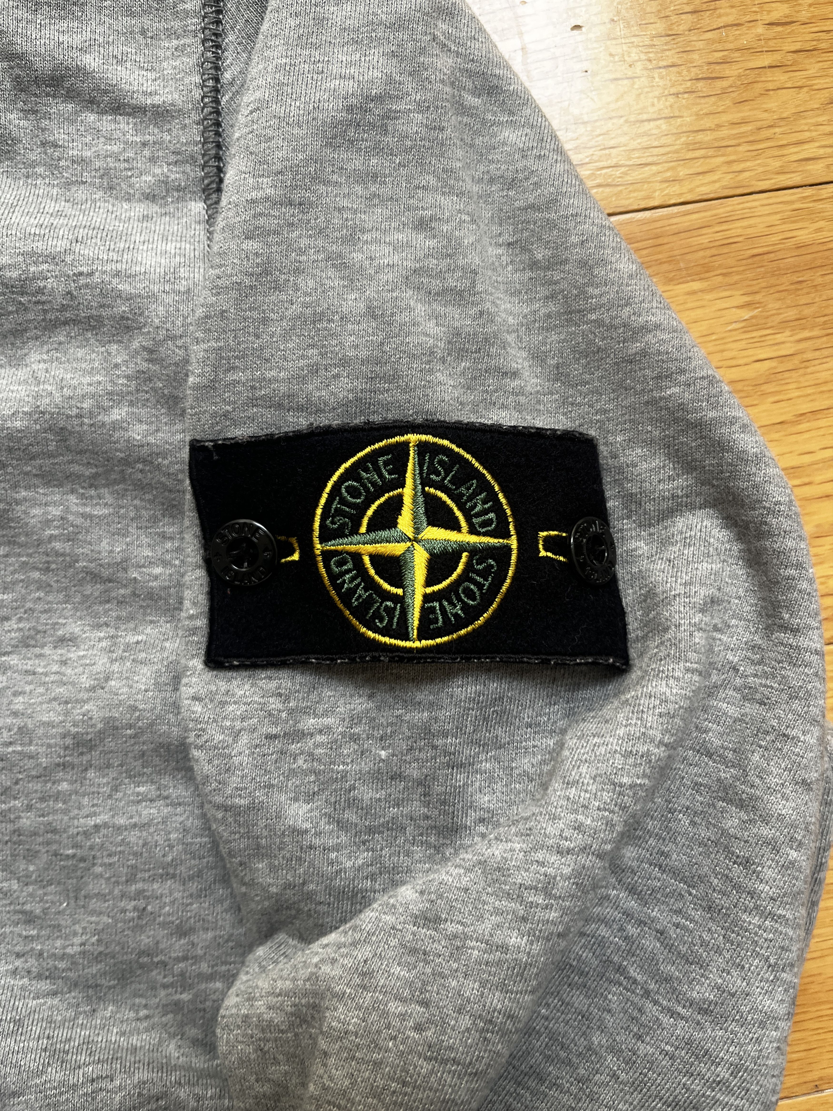 Stone Island Stone Island Classic Pullover Hoodie Grey M Size US M / EU 48-50 / 2 - 3 Thumbnail