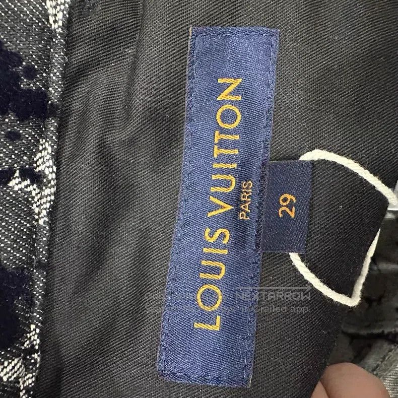 Louis Vuitton Louis Vuitton Trendy Pants Size US 29 - 4 Thumbnail