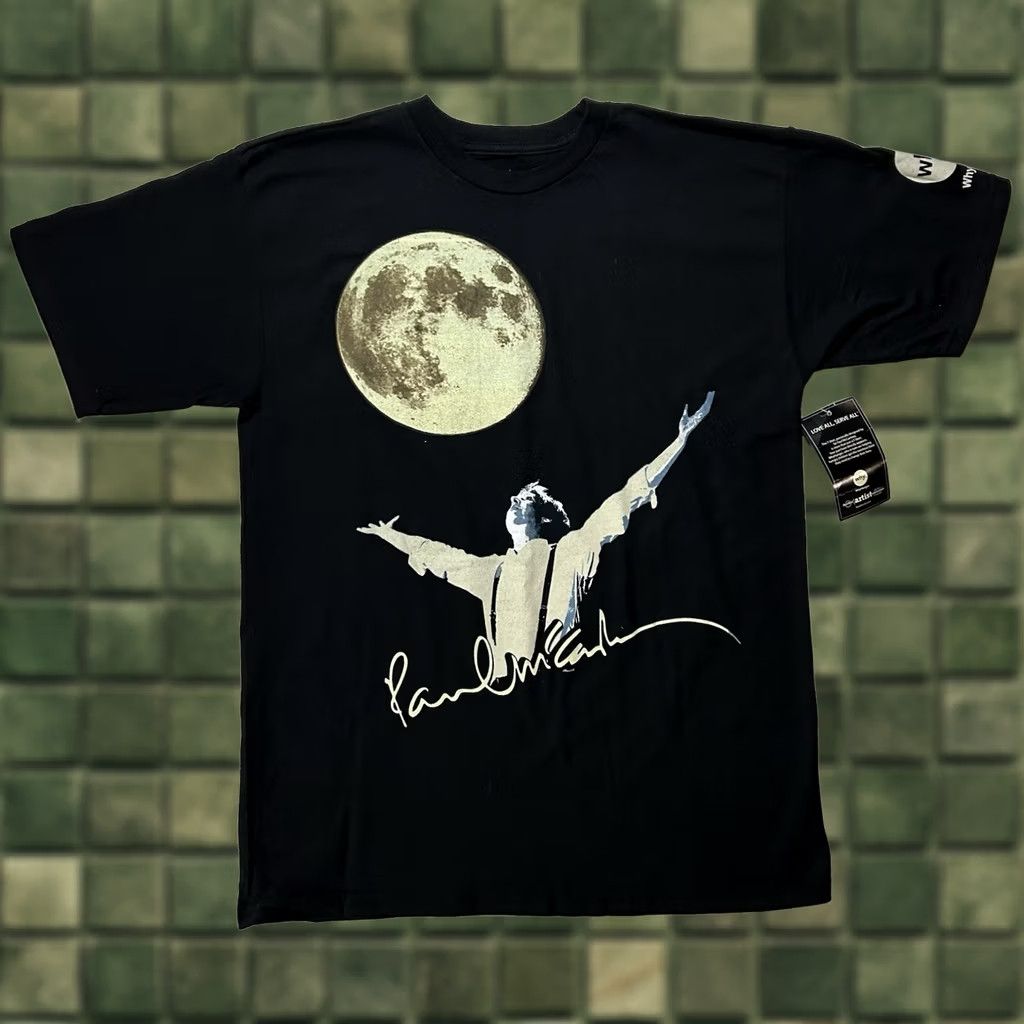 Hard Rock Cafe VINTAGE Paul McCartney Hard Rock Cafe Artist Spotlight Moon WHY HUNGER 2010 Medium Black Tee Unisex Adults Size US M / EU 48-50 / 2 - 1 Thumbnail