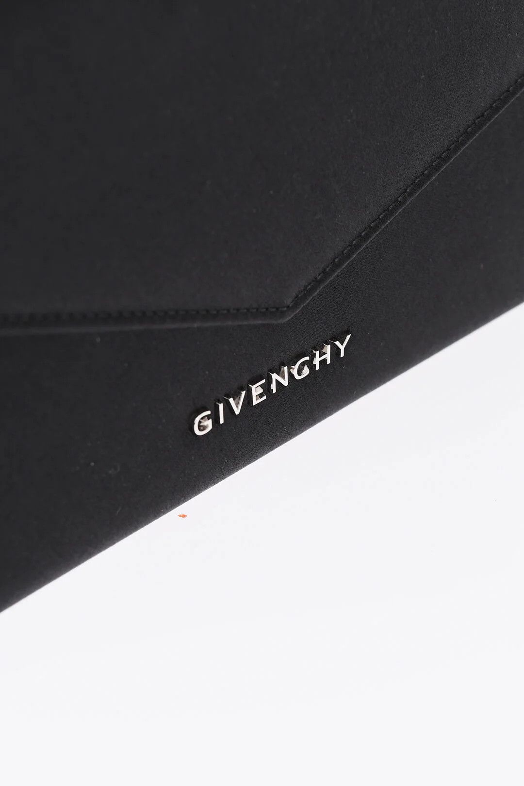 Givenchy og1mm0326 Size: OS / Silk Envelope Wallet in Black Size ONE SIZE - 3 Thumbnail