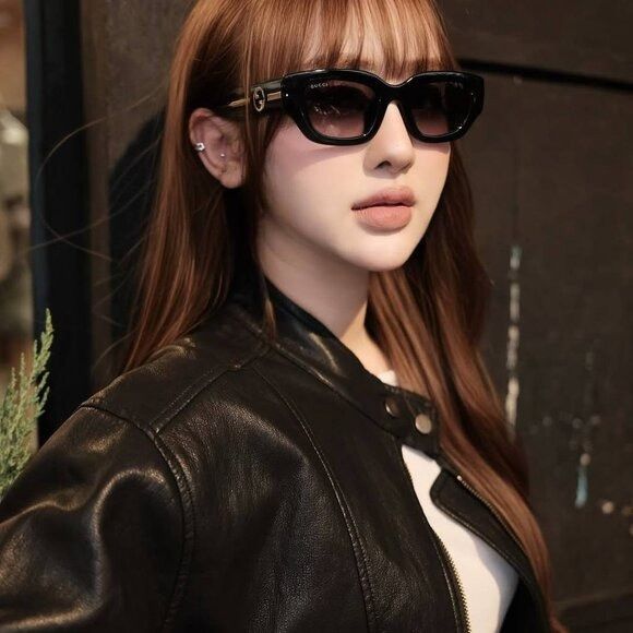 Gucci GG1558SK 001 Sunglasses Black Square Frame Grey