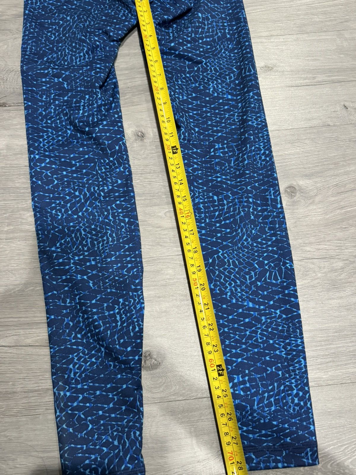 Lululemon Lululemon Wunder Under Pants Blue Samba Kayak Print Pull-On Size 28" / US 6 / IT 42 - 3 Thumbnail