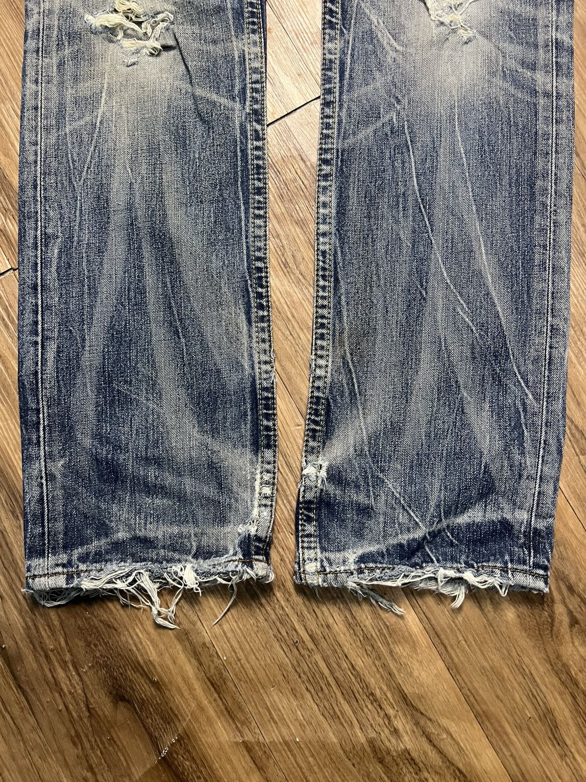Levi's Levi’s 502 Custom Ripped Jeans (43) Size US 30 / EU 46 - 5 Thumbnail