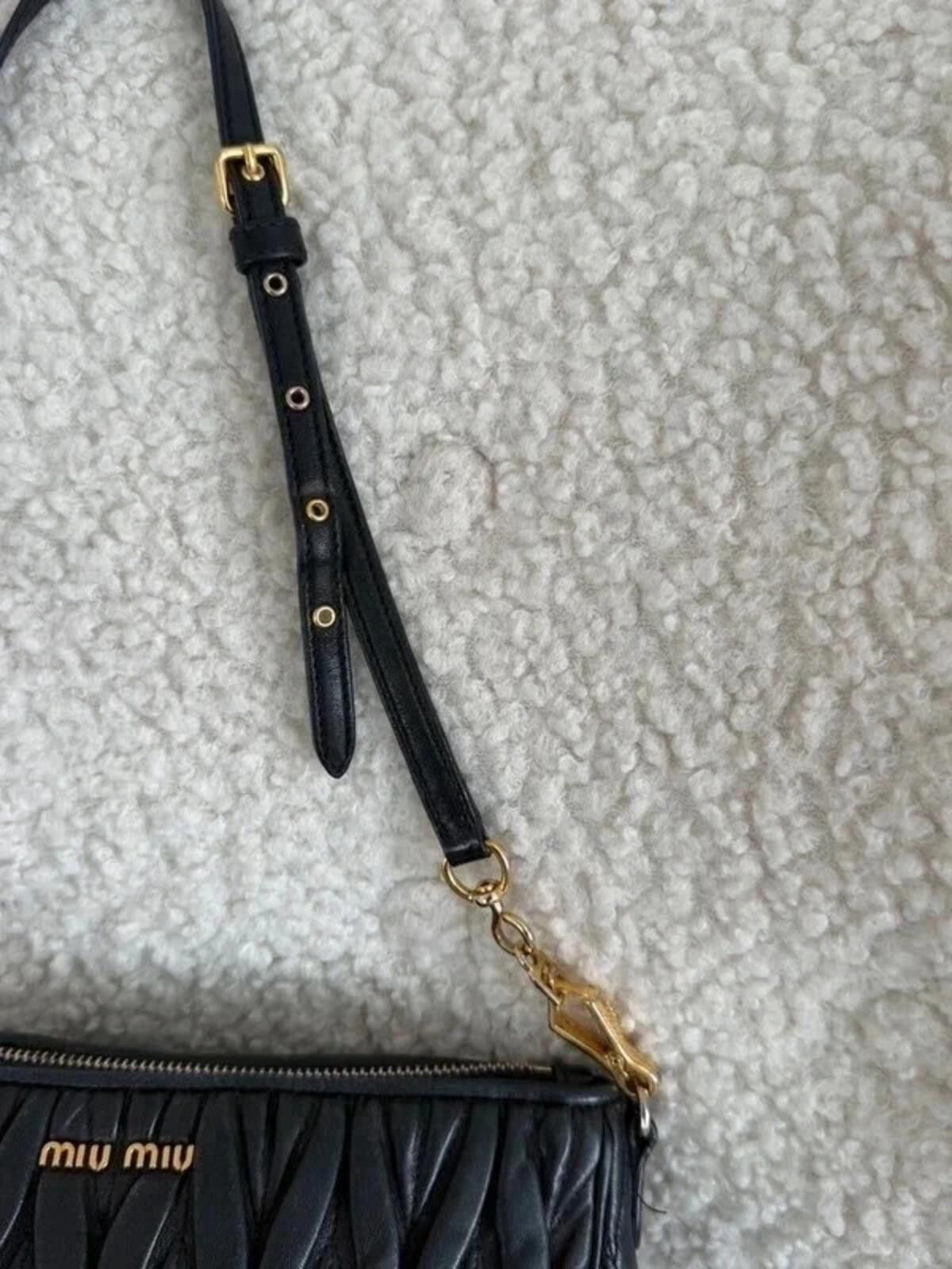 Miu Miu Miu Miu matelassé leather shoulder bag in black Size ONE SIZE - 6 Thumbnail