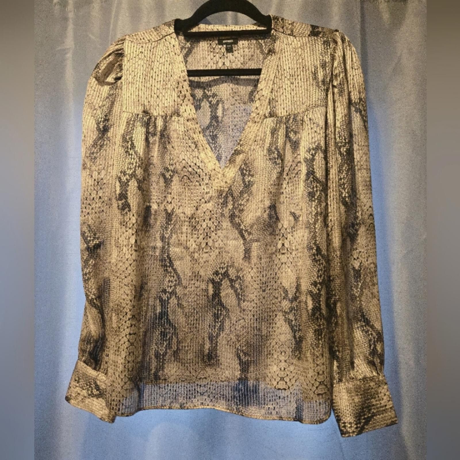 Express Express Snakeskin Silky Blouse Size L / US 10 / IT 46 - 1 Thumbnail