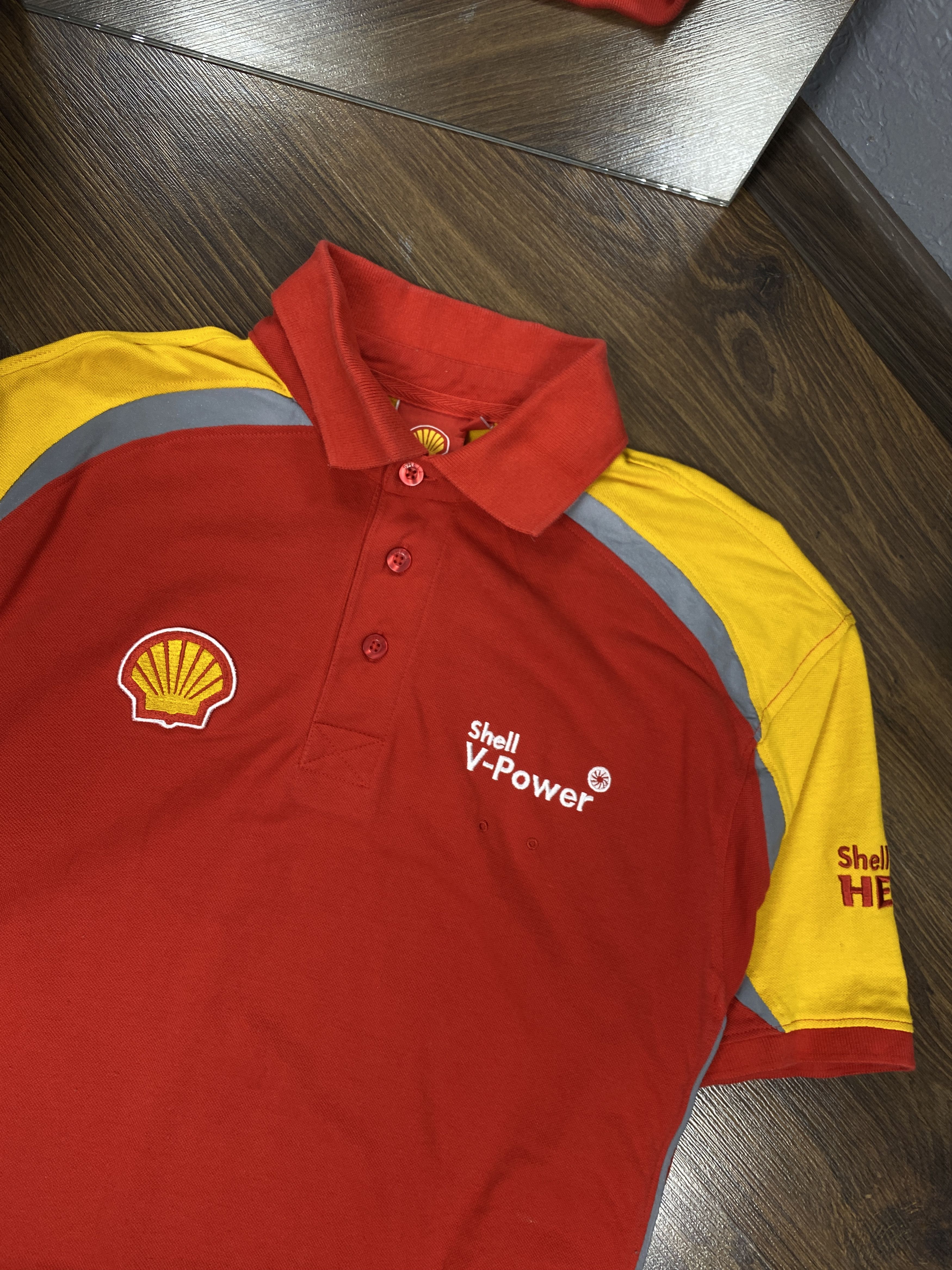 Ferrari Ferrari scuderia vintage Shell polo shirt Size US XL / EU 56 / 4 - 2 Thumbnail