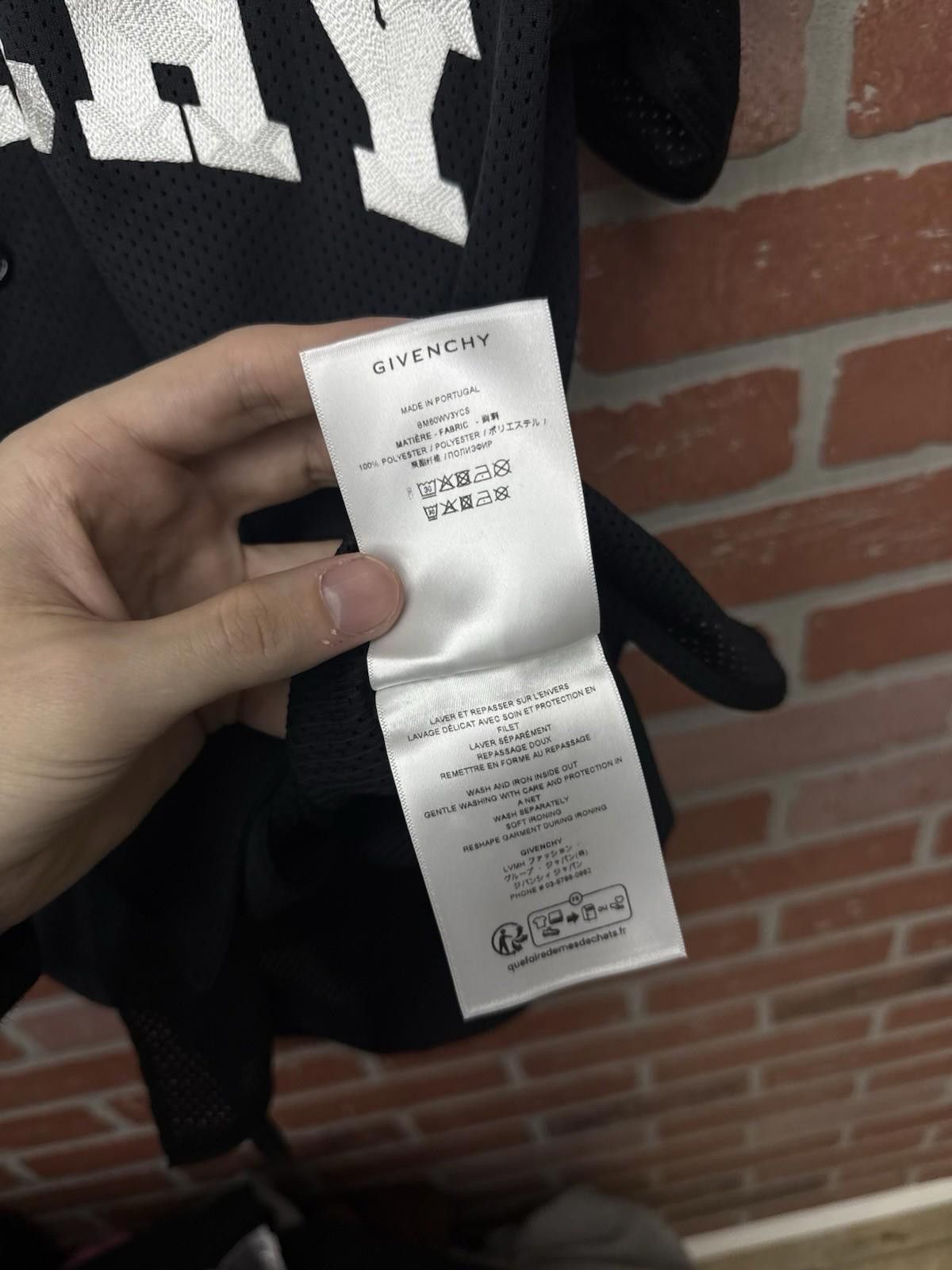Givenchy GIVENCHY Mesh Jersey Black Uniform Size Small Authentic Size US 30 / EU 46 - 9 Thumbnail
