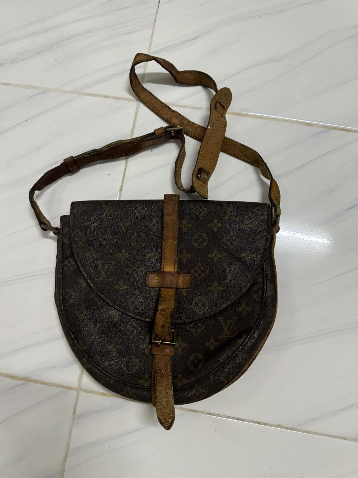 Louis Vuitton × Vintage Vintage Louis Vuitton Chantilly Swiss made shoulder bag Size ONE SIZE - 2 Thumbnail