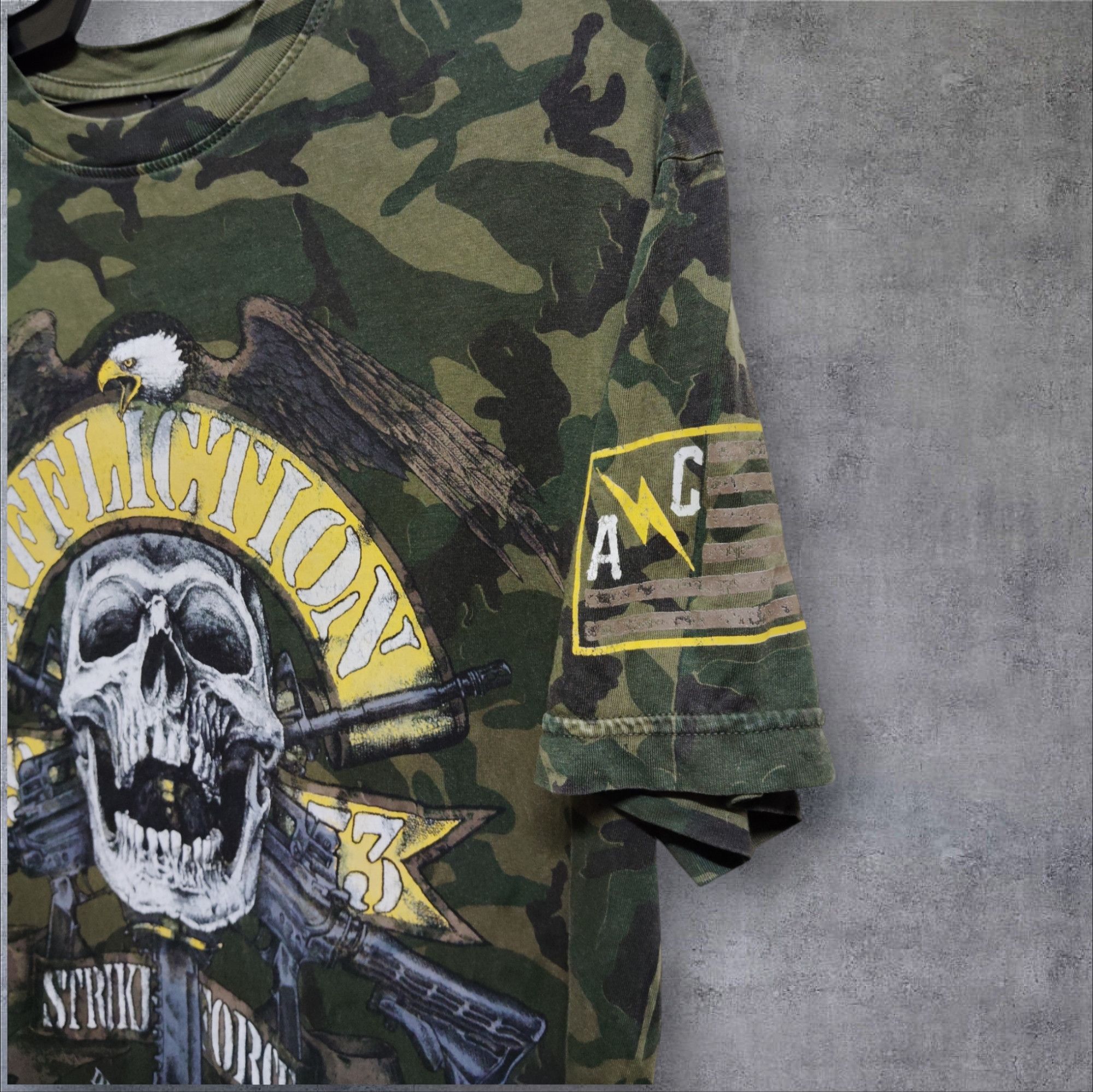 Affliction VINTAGE AFFLICTION ARMY CAMOUFLAGE SKULL LOGO Size US M / EU 48-50 / 2 - 4 Thumbnail