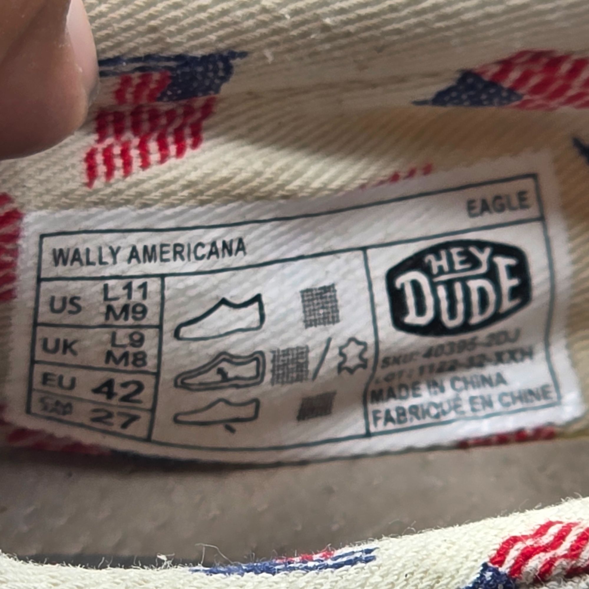 Other Hey Dude Wally Americana Flag Mens Size 9 Beige Casual Shoes Size US 9 / EU 42 - 6 Thumbnail