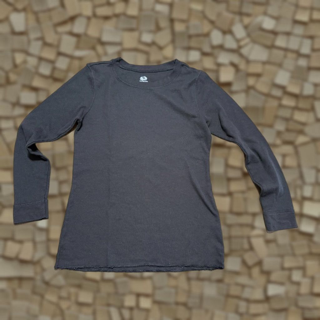 Fruit Of The Loom Fruit of the Loom Shirt Women's Medium Black Long Sleeve Crewneck T-Shirt Regular Size XS? Wait. Size M / US 6-8 / IT 42-44 - 1 Thumbnail