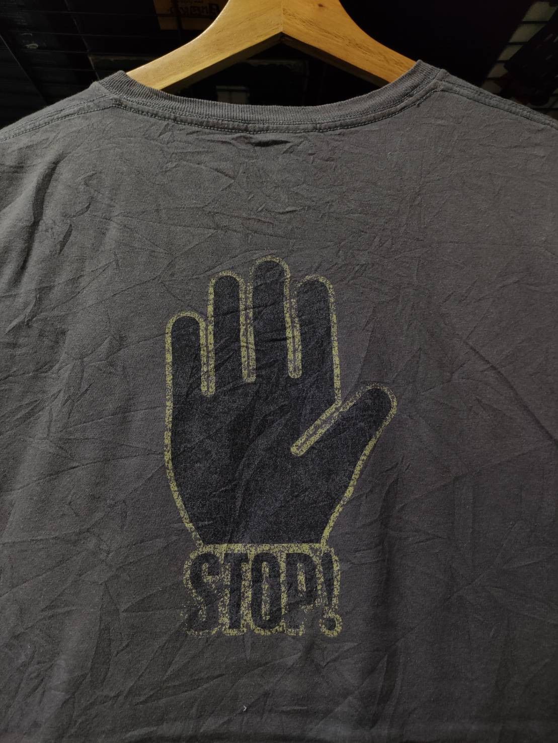 Band Tees Vtg 00's Social Distortion "STOP" T-Shirt Size US L / EU 52-54 / 3 - 1 Thumbnail