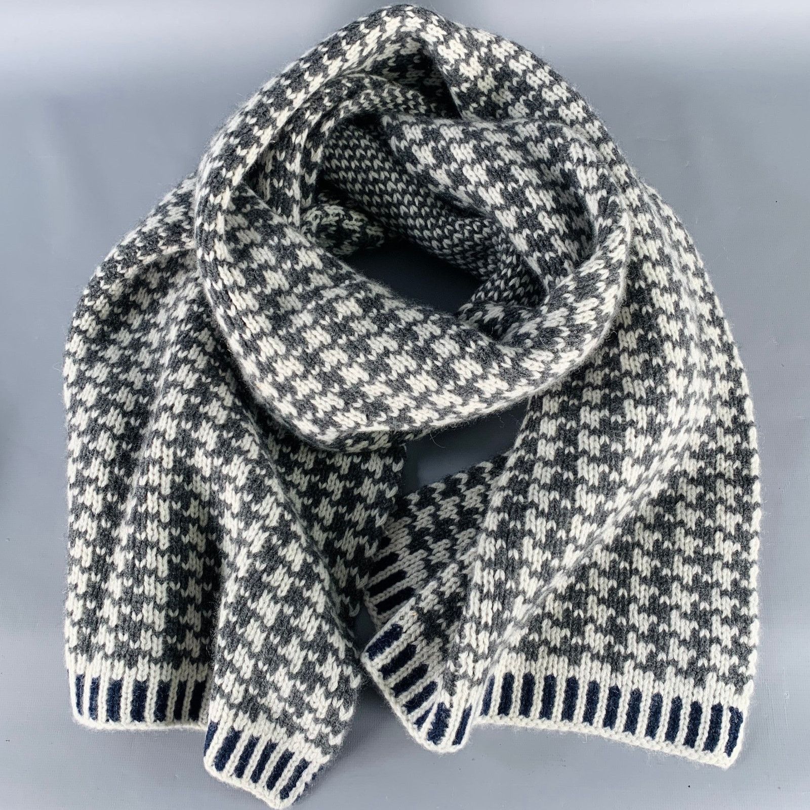 Brooks Brothers Black Fleece BLACK FLEECE White Charcoal Abstract Cashmere Scarf Size ONE SIZE - 1 Thumbnail