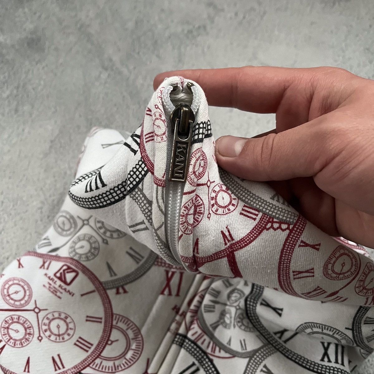 Japanese Brand × Karl Kani Vintage Karl Kani Printed Clock y2k zip hoodie Size US S / EU 44-46 / 1 - 6 Thumbnail