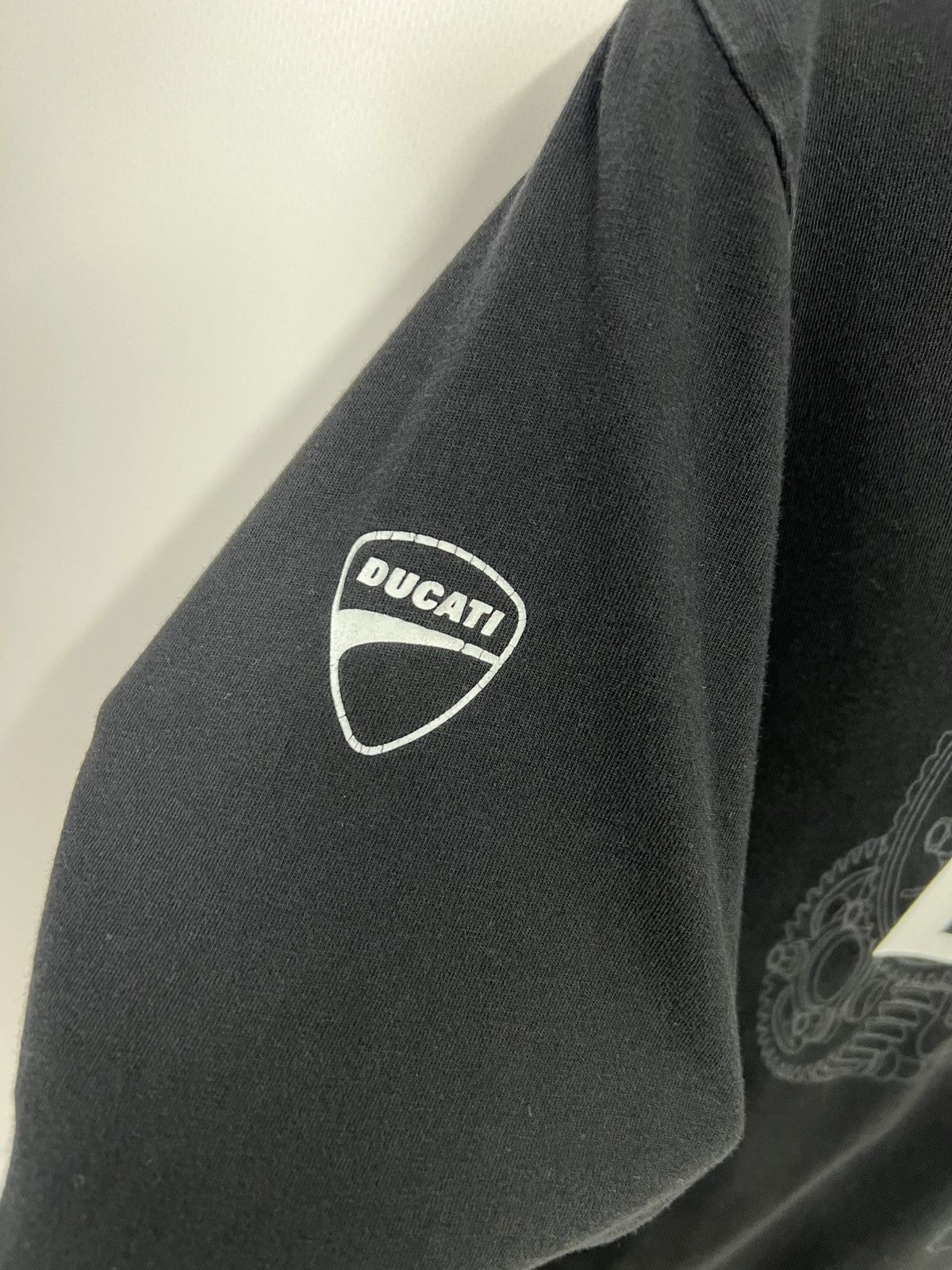 Ducati Ducati vintage racing big logo tee Size US M / EU 48-50 / 2 - 3 Thumbnail