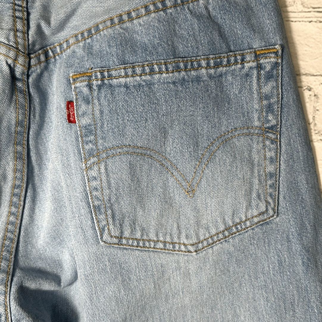 Levi's VINTAGE Levi’s 501 Jeans Men's Straight W36 L34 Light Wash Blue Button Fly 90s Mens Jeans Styles: Straight 501 Levis 501 Size US 36 / EU 52 - 6 Thumbnail
