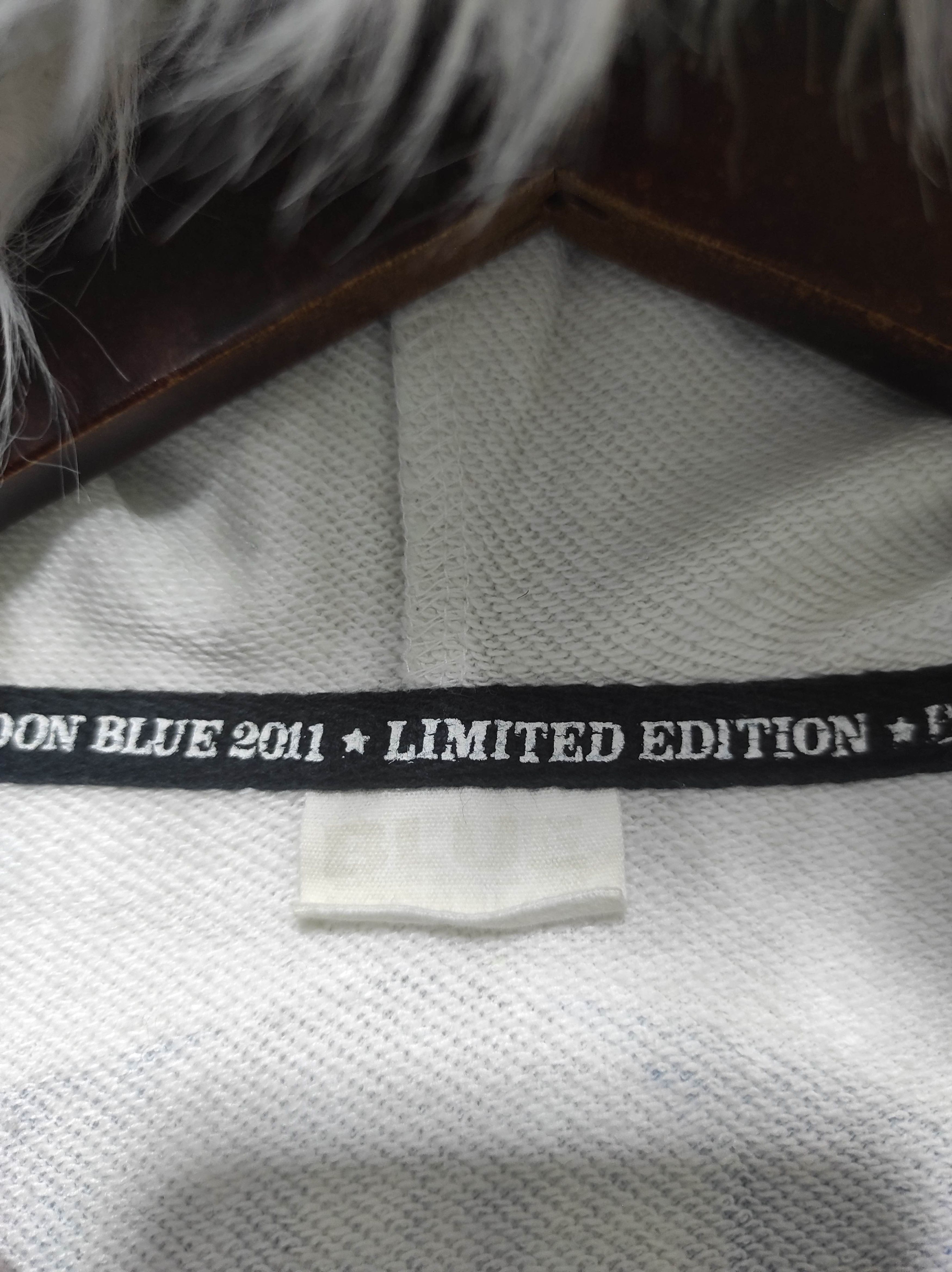 Hysteric Glamour Blue Moon Blue Fur Hoodie i6w9 LGB style Size US XS / EU 42 / 0 - 13 Thumbnail