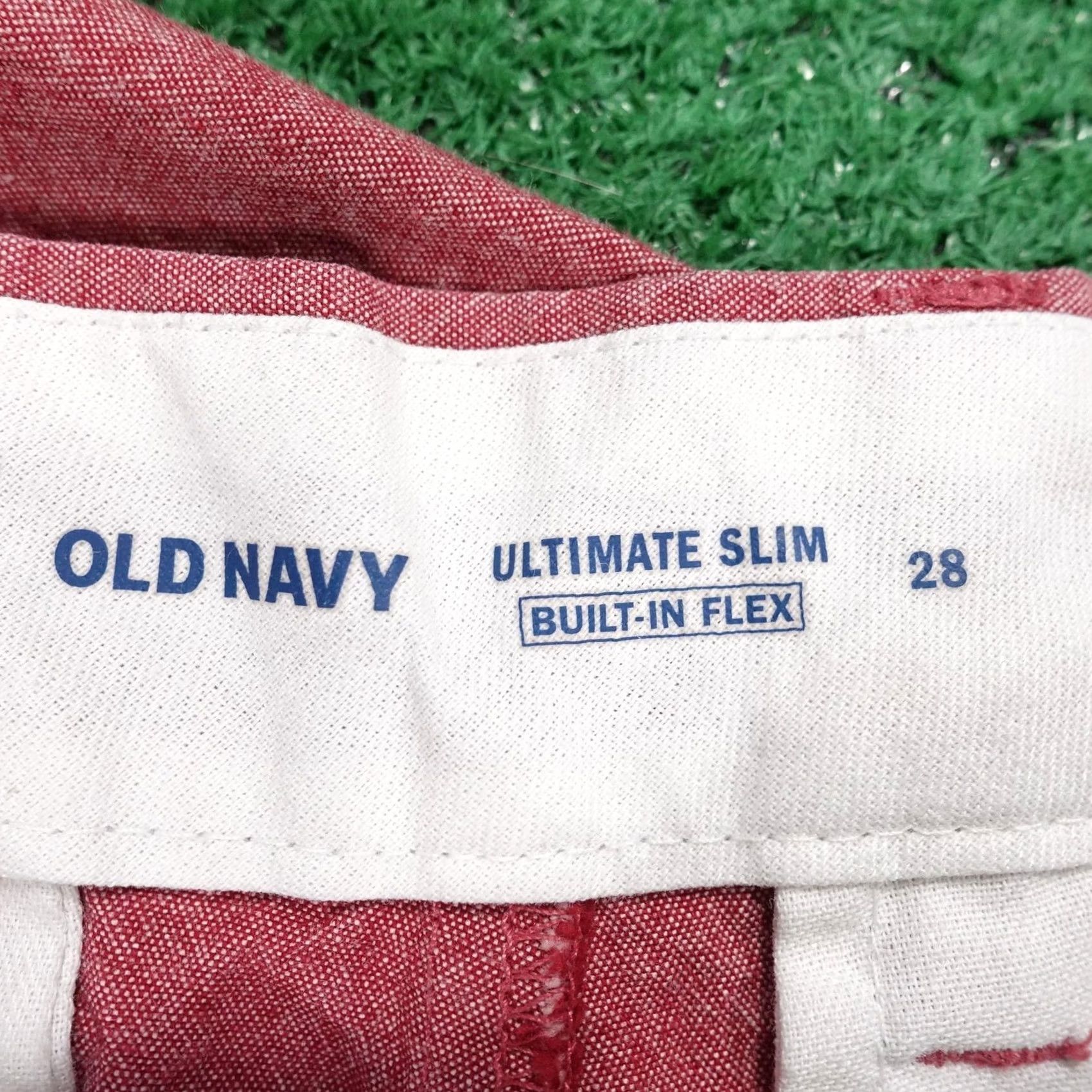 Old Navy Old Navy Mens 28 Red Chino Ultimate Slim Flex Stretch 9 Inseam Shorts Size US 28 / EU 44 - 4 Thumbnail