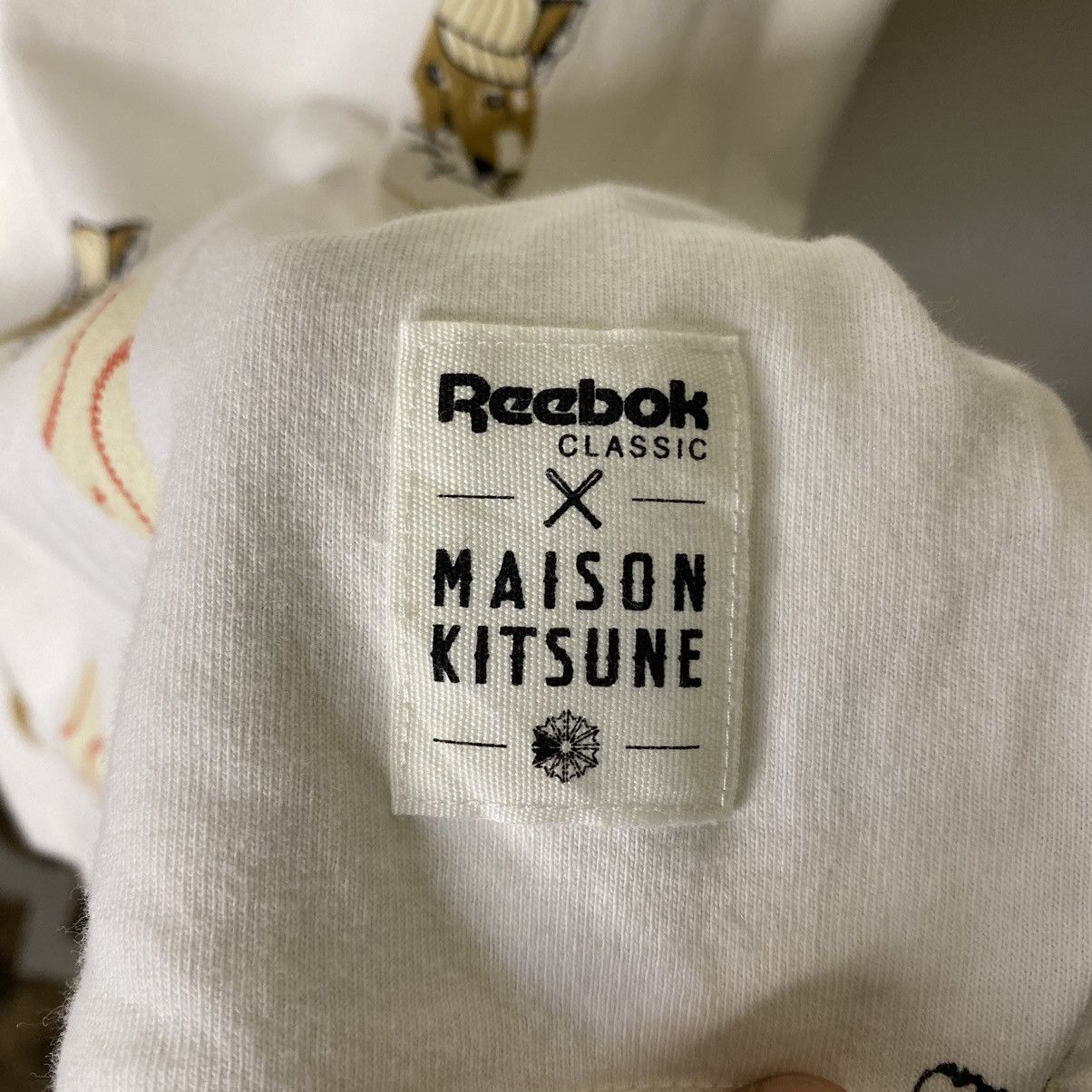Designer × Maison Kitsune × Uniqlo Uniqlo x Maison Kitsune Overprint Tshirt Size US M / EU 48-50 / 2 - 2 Thumbnail