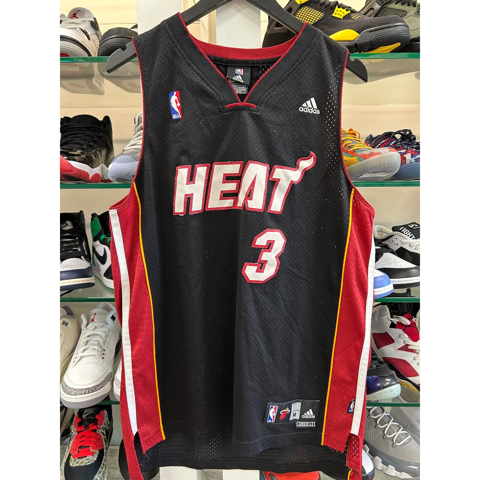 Adidas Adidas Miami Heat Dwyane Wade 3 Jersey size Medium M B12 Size US M / EU 48-50 / 2 - 1 Thumbnail