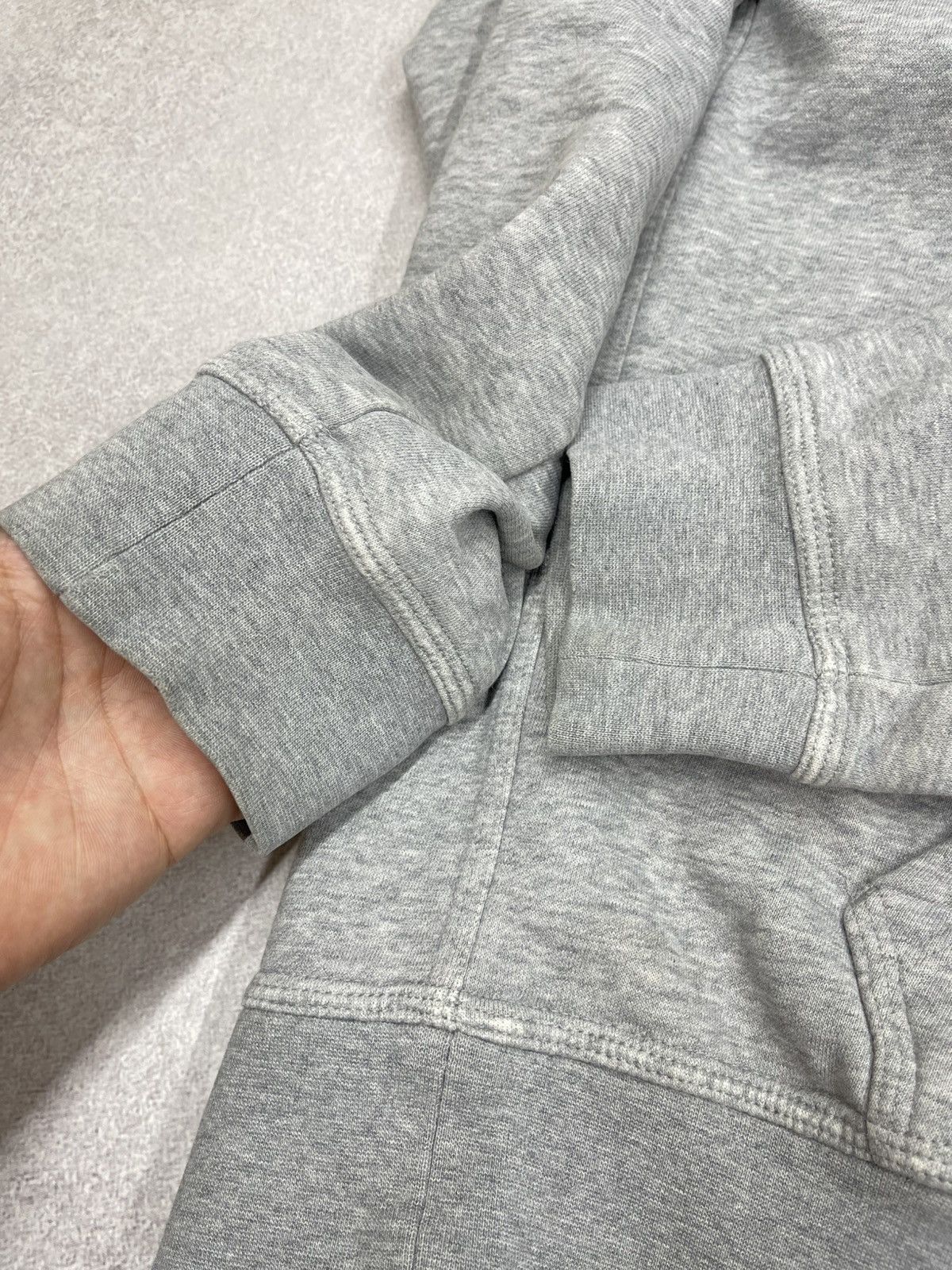 Nike × Nike ACG × Vintage Vintage Nike Basic Grey Hoodie Small Logo White Y2K ACG TN Size US L / EU 52-54 / 3 - 6 Thumbnail