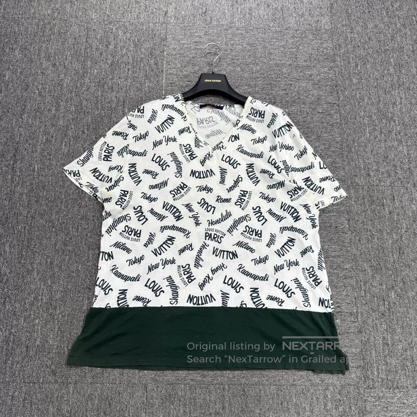Louis Vuitton Louis Vuitton LV All-Over Print Short-Sleeve. Size US XL / EU 56 / 4 - 1 Thumbnail