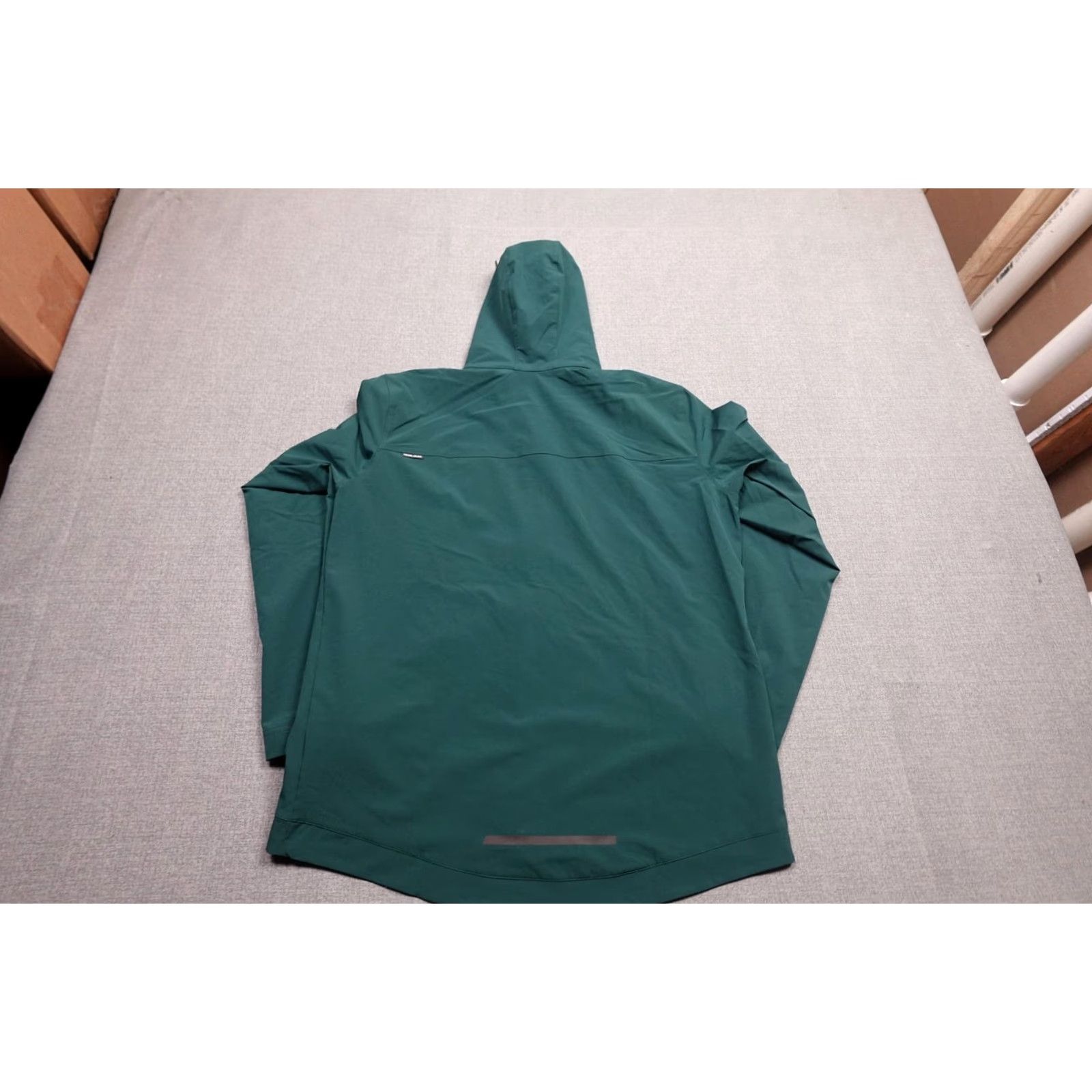 PEARL iZUMi Pearl Izumi Windbreaker Jacket Mens XL Green Hooded Reflective Softshell Cycling Windbreaker Jacket Size US XL / EU 56 / 4 - 4 Thumbnail