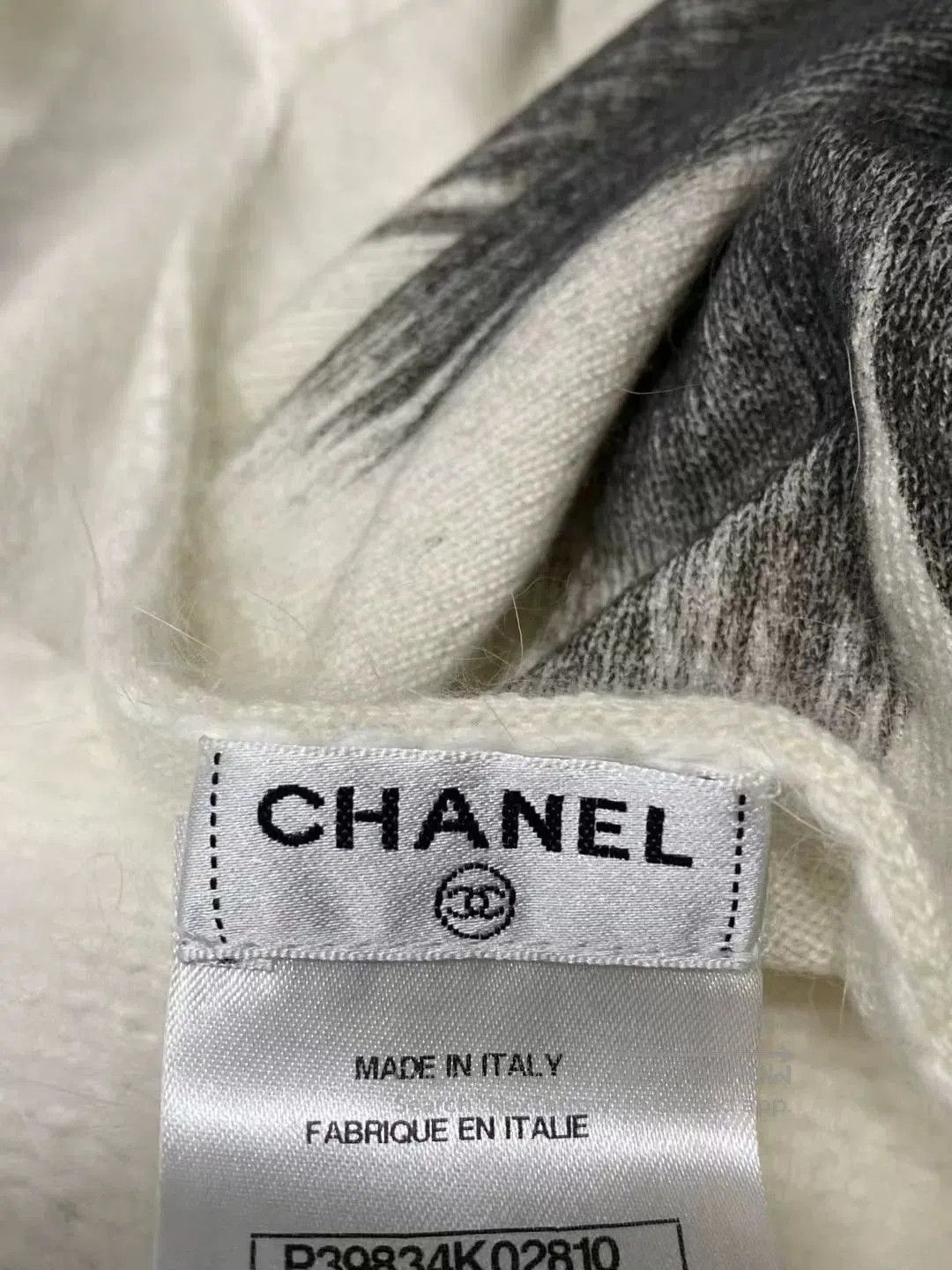 Chanel chanel rabbit fur backless dress. Size M / US 6-8 / IT 42-44 - 5 Thumbnail