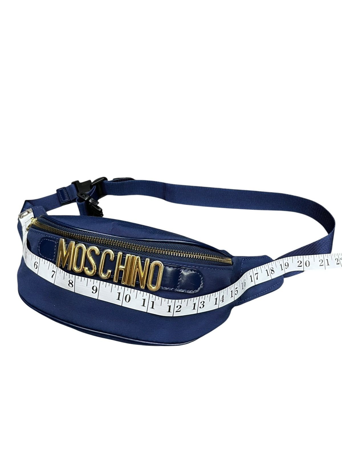 Moschino Authentic vintage Moschino waist pouch bag Made in Japan. Size ONE SIZE - 20 Thumbnail