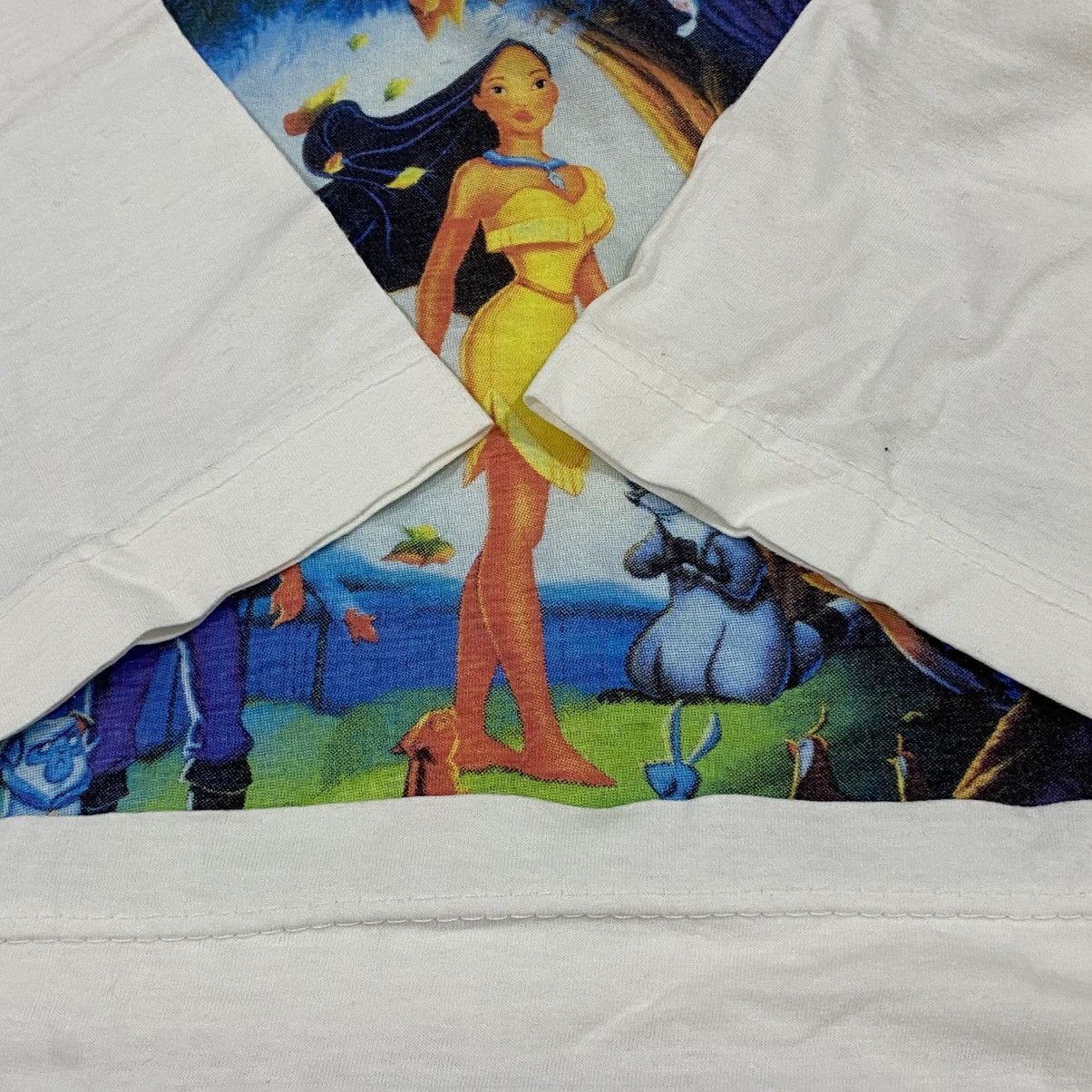 Disney × Vintage Vintage movie pocahontas Disney film japan promo Size US M / EU 48-50 / 2 - 6 Thumbnail