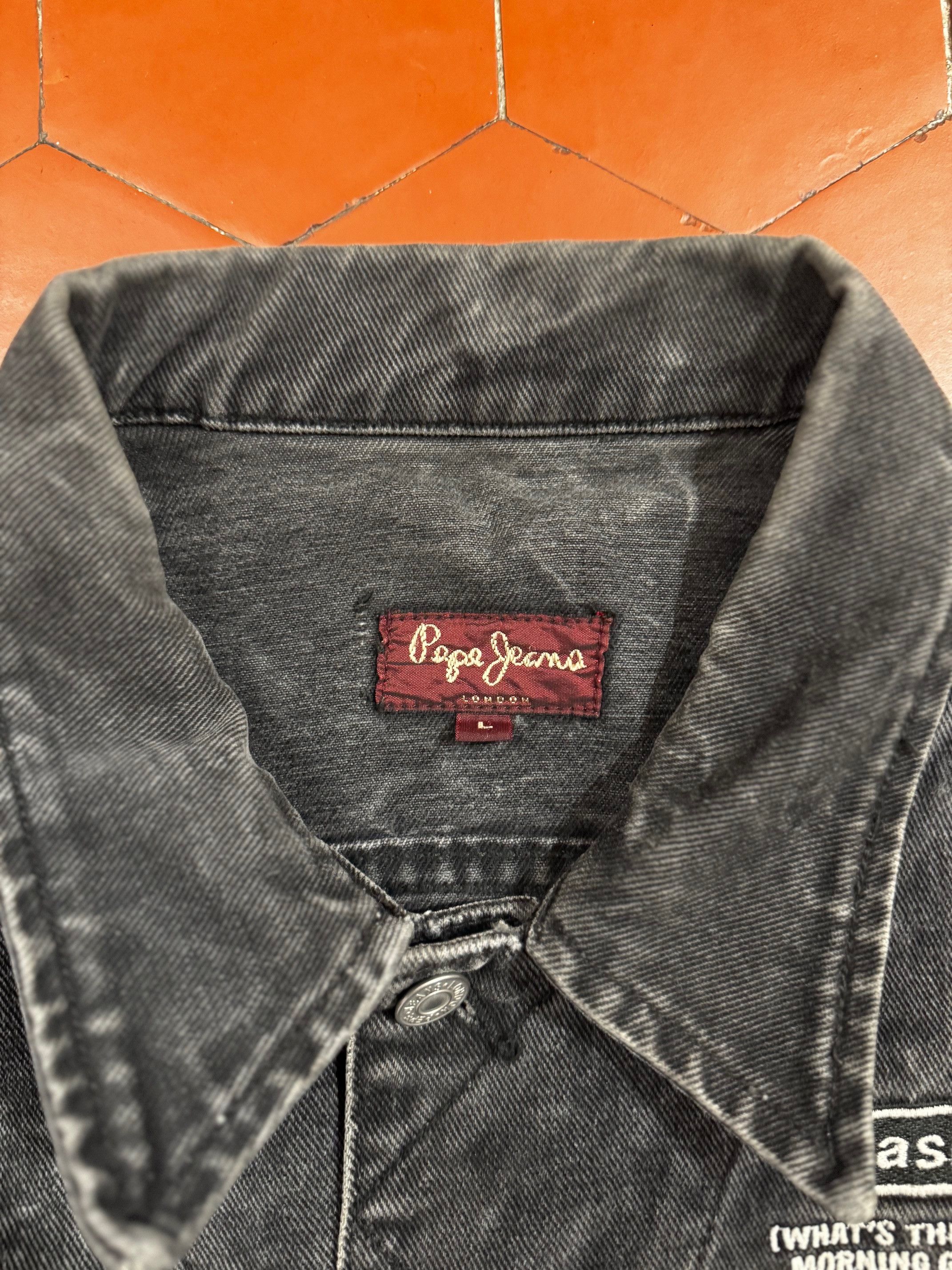 Pepe Jeans PEPE JEANS LONDON X OASIS WHAT'S THE STORY MORNING GLORY Size US L / EU 52-54 / 3 - 3 Thumbnail