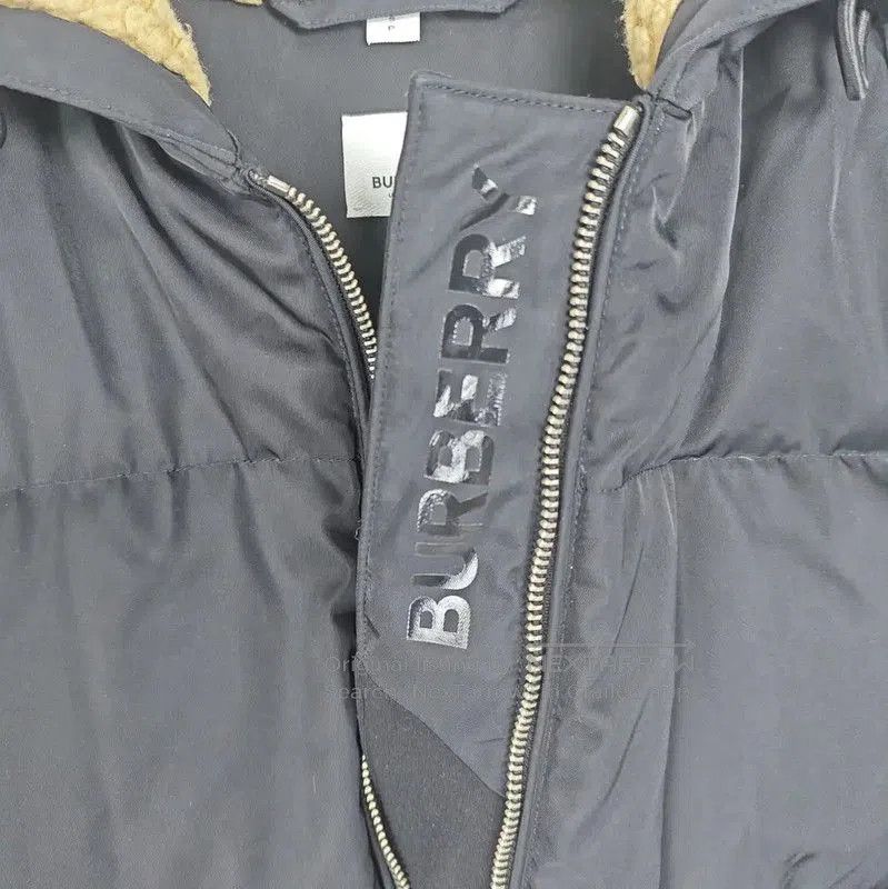 Burberry Burberry Black Nylon Winter Puffer Jacket. Size S / US 4 / IT 40 - 2 Thumbnail