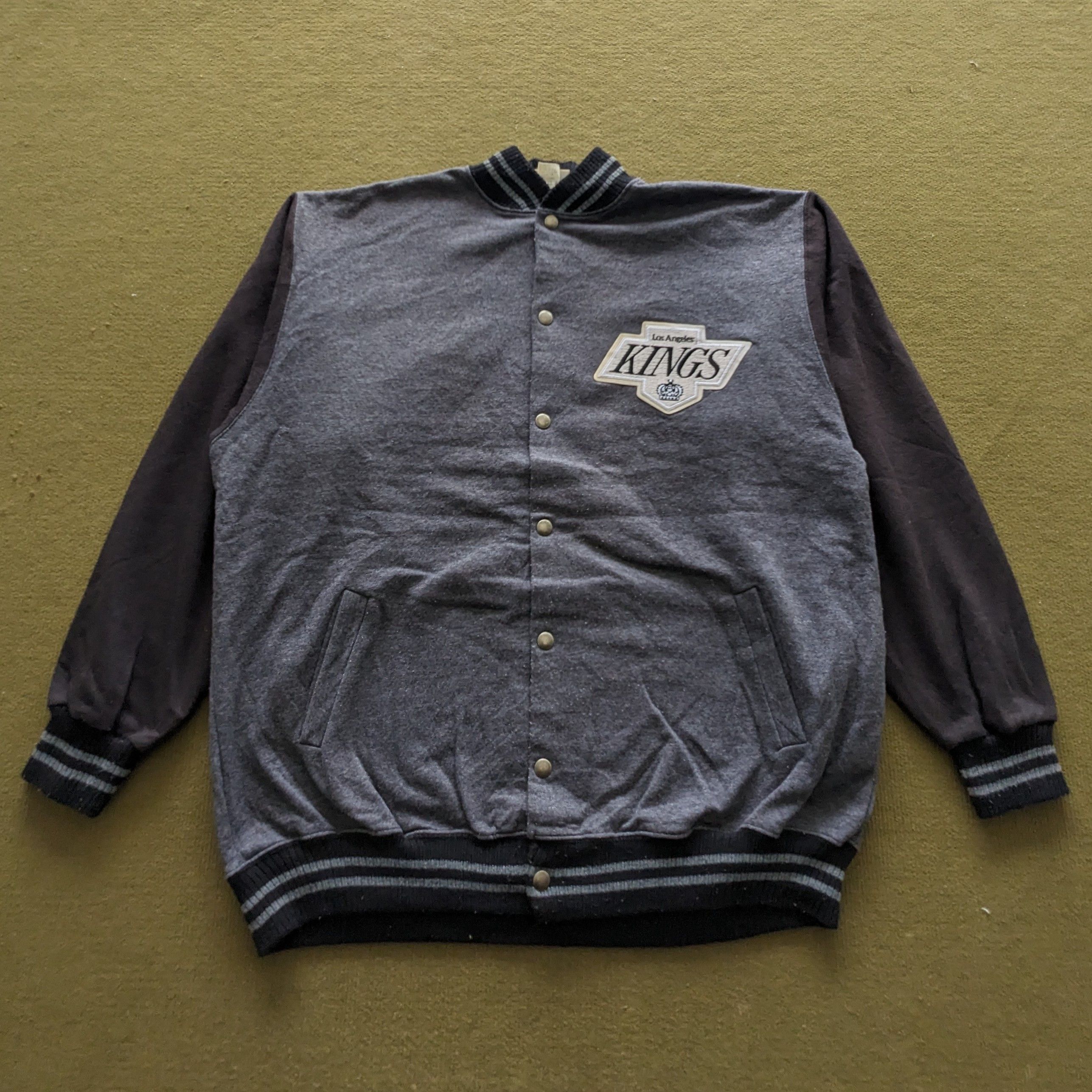 NHL Vintage LOS ANGELES KINGS NHL Varsity Jacket Size US XL / EU 56 / 4 - 2 Thumbnail