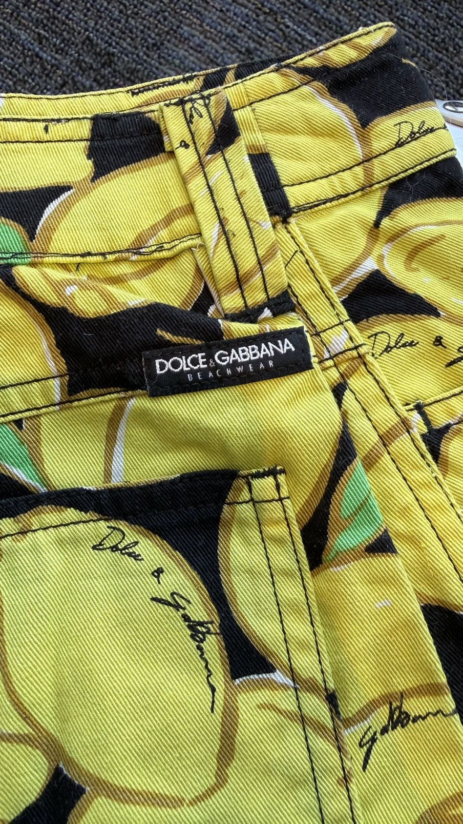 Dolce & Gabbana Dolce & Gabbana Miniskirt Lemon Beach Edition Size 25" / US 0 / IT 36 - 5 Thumbnail
