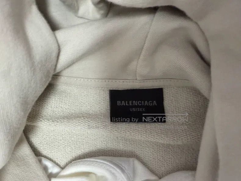 Balenciaga Balenciaga Letter Print Cracked Frayed Long Sleeve Hoodie Size US M / EU 48-50 / 2 - 4 Thumbnail